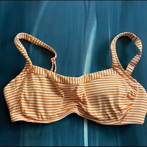 Athleta 34D/DD swim top!